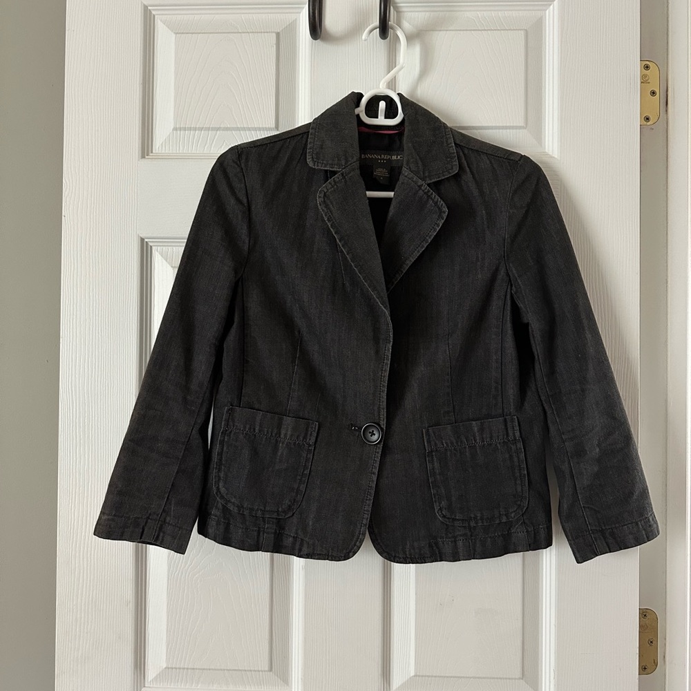 Size 4 dark gray Banana Republic blazer